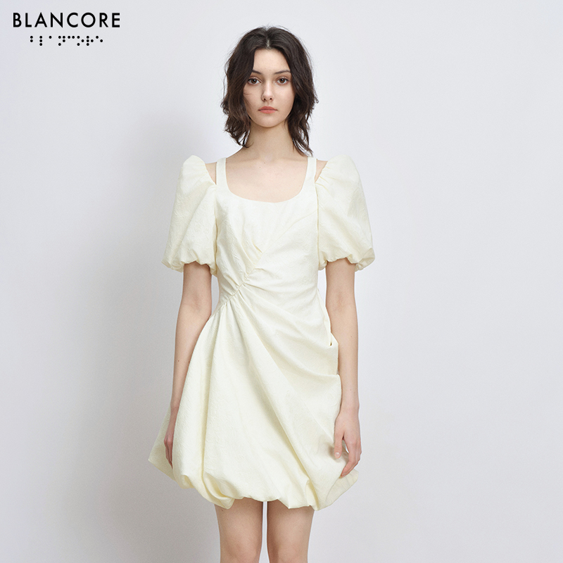 pleated bud shape dress