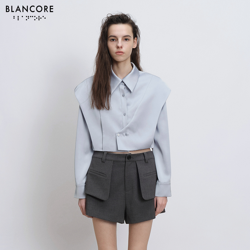 cropped shirt with detachable sleeves