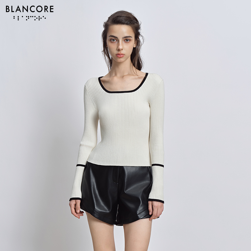 square neck knitted top